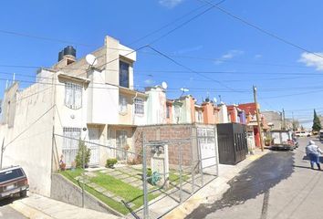 Casa en  Circuito Real De Colima, Chicoloapan De Juárez, Estado De México, México