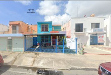 Casa en  Av Luis Donaldo Colosio 44, Santa Fe Del Carmen, Playa Del Carmen, Quintana Roo, México