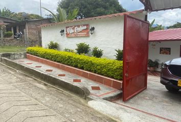 Casa en  La Honda, Rivera, Huila, Colombia