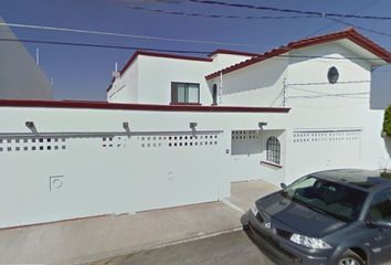 Casa en  Loma De Sangremal, Loma Dorada, Santiago De Querétaro, Querétaro, México