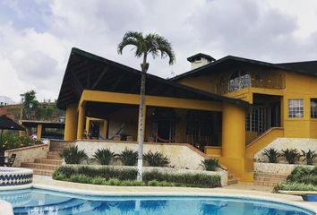 Villa-Quinta en  Parcelación San Fernando, Dagua, Valle Del Cauca, Colombia