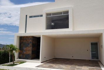 Casa en fraccionamiento en  Parque Tlaxcala, Boulevard De Los Volcanes Sur, Lomas De Angelópolis, Puebla, México