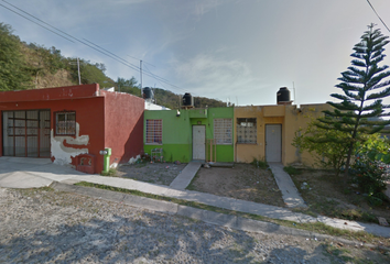 Casa en  Av. Valle Del Naranjo, Valle Paraíso, Manzanillo, Colima, México