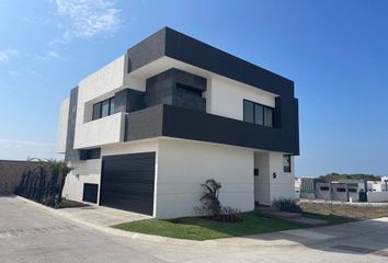 Casa en fraccionamiento en  Punta Tiburón Residencial Marina, Boulevard Riviera Veracruzana, Veracruz, México