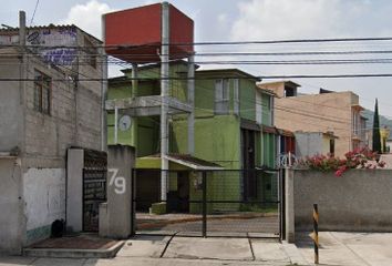Casa en fraccionamiento en  Calle Hombres Ilustres 79, Los Reyes, Los Reyes Acaquilpan, Estado De México, México