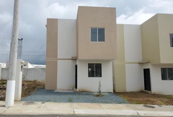 Casa en  Villa Geranio, Chongón, Guayaquil, Ecuador