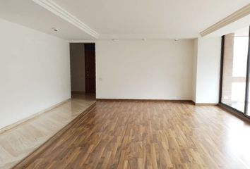 Apartamento en Poblado, Medellín