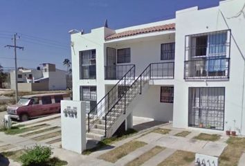 Casa en  Circuito Playa De Oro, Los Tamarindos, Ixtapa, Jalisco, México
