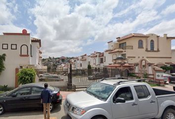Casa en condominio en  Privada Azucenas, Jardines De Agua Caliente, Sin Asignación En Nombre De Asentamiento, Tijuana, Baja California, México