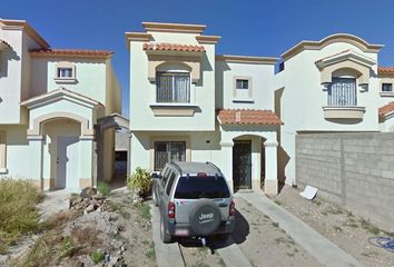 Casa en  Cda. Saint Denis 66, 85456 Guaymas, Son., México