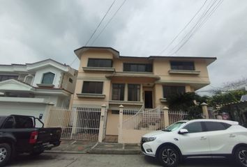 Casa en  Los Ceibos, Guayaquil, Ecuador