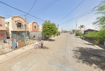 Casa en fraccionamiento en  Av Isaba, Villa Rdcial Del Prado, Villas Residencial Del Prado, 21355 Mexicali, B.c., México