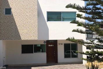 Casa en fraccionamiento en  Sendero De Las Moras, Santa Anita, Jalisco, México