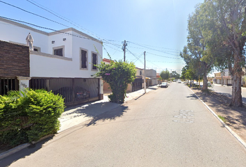 Casa en fraccionamiento en  Calle París, La Florida, Ciudad Obregón, Sonora, México
