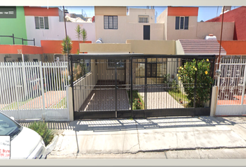 Casa en  C. Bruno Moreno 789, Jardines Alcalde, Guadalajara, Jalisco, México