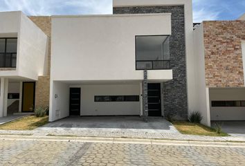 Casa en fraccionamiento en  Parque Anahuac, Boulevard De Los Volcanes Sur, Lomas De Angelópolis, Puebla, México