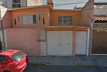 Casa en  Plan De S. Luis 206, Mz 020, La Magdalena, 50190 Toluca De Lerdo, Méx., México
