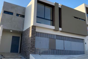Casa en fraccionamiento en  El Vergel, Monterrey