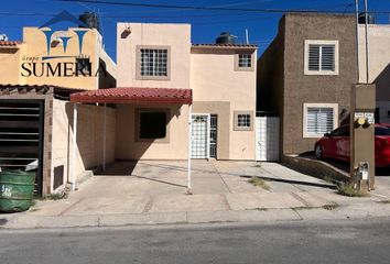 Casa en  Calle Egipto, Álamos, Chihuahua, México