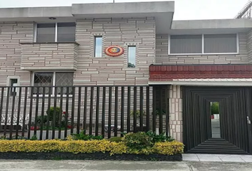 Casa en  Calle Paseo Del Zenzontle 13, Lomas Verdes 1ra Sección, Naucalpan De Juárez, Estado De México, México