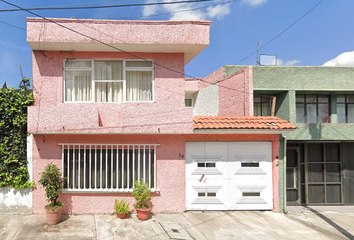 Casa en  Enrique Enríquez 14, Constitución De 1917, 09260 Ciudad De México, Cdmx, México