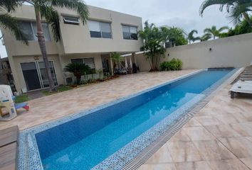 Casa en  Vía A La Costa, Guayaquil, Ecuador