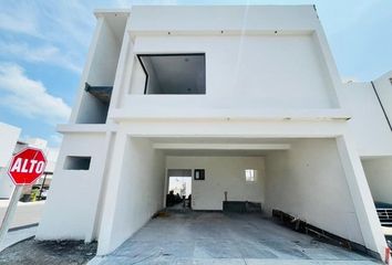 Casa en fraccionamiento en  Fraccionamiento Lomas De La Rioja, Veracruz, México