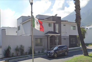 Casa en  Colonia Cumbres 4 Sector, Mitras Sur, Monterrey, Nuevo León, México