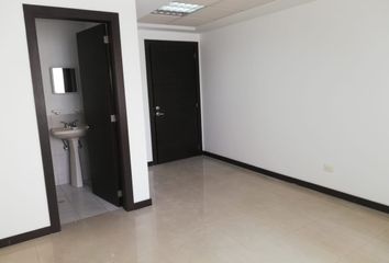 Oficina en  Alemania & Las Guayanas, Quito, Ecuador