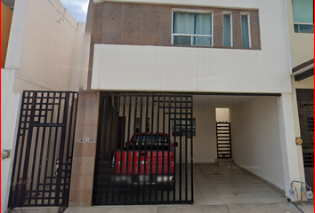 Casa en  Calle Cumbres De Asturias, Cumbres Elite 7o. Sector, Monterrey, Nuevo León, México