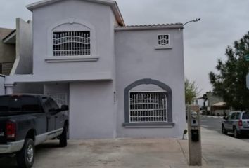 Casa en fraccionamiento en  Quintas Esmeralda, Cd Juárez, Chihuahua, México