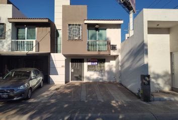 Casa en  Calle Azul, Diamante Residencial, Irapuato, Guanajuato, 36625, Mex