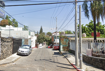 Casa en fraccionamiento en  Calle Pericón, Miraval, 62270 Cuernavaca, Morelos, México