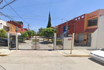 Casa en  Sierra De Guadalupe, Joyas De Cuautitlan, El Terremoto, Cuautitlán, Estado De México, México