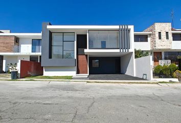 Casa en fraccionamiento en  San Luis Mextepec, Zinacantepec