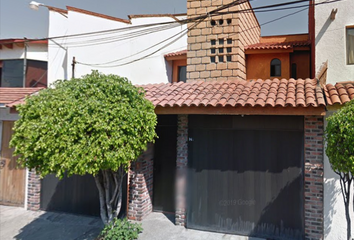 Casa en  Canal Huehuepa 48, Barrio 18, 16034 18, Cdmx, México