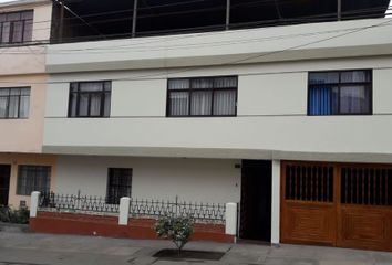 Casa en  Adalberto Del Campo 215, San Juan De Miraflores, Perú