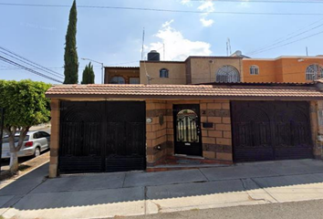 Casa en  Calle Benedictinos 2, Mision De San Carlos, Candiles, Querétaro, México