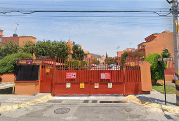 Casa en fraccionamiento en  Av De Los Fresnos 4, Unidad Habitacional Valle Del Tenayo, Tlalnepantla De Baz, Estado De México, México