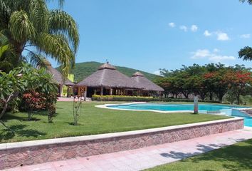 Lote de Terreno en  Residencial Villa Dorada, Emiliano Zapata, Morelos, México
