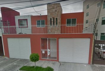 Casa en  Delphos, Los Pilares, Puebla De Zaragoza, Puebla, México