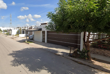 Casa en  Jardines Del Bosque, Boulevard Zacatecas, Jardines Del Bosque, 81248 Los Mochis, Sinaloa, México