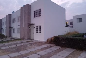 Casa en  Fraccionamiento Viñedos, Libramiento Norponiente, Fraccionamiento Viñedos, Toscana, Querétaro, México
