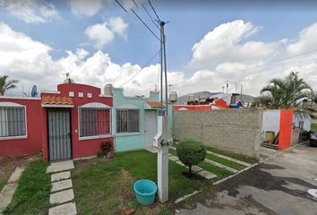 Casa en  Hacienda Los Eucaliptos, Tlajomulco De Zúñiga