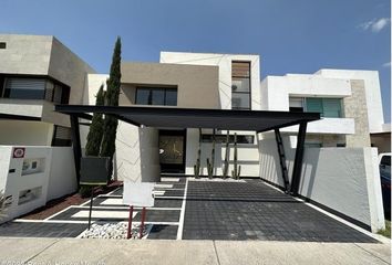 Casa en  Cumbres Del Lago, Santiago De Querétaro, Querétaro, México