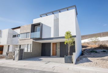 Casa en  Nuevo Refugio, Anillo Vial Fray Junípero Serra, El Refugio, Santiago De Querétaro, Querétaro, México