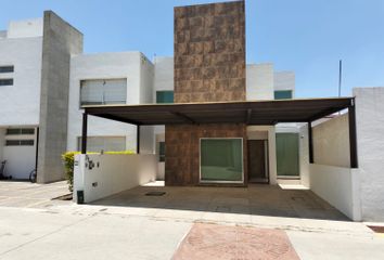 Casa en fraccionamiento en  Senda Eterna, Milenio Iii, Santiago De Querétaro, Querétaro, México