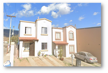 Casa en  Nogal 1161, Villa Residencial Del Prado I, Ensenada, Baja California, México