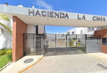 Casa en fraccionamiento en  Fraccionamiento Hacienda La Cima 3, Fausto Ortega, San Francisco Ocotlán, Puebla, México