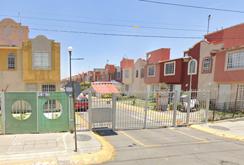 Casa en  Av Simon Bolívar 13, Mz 009, Fraccionamiento Las Americas, Las Américas, 55076 Ecatepec De Morelos, Estado De México, México